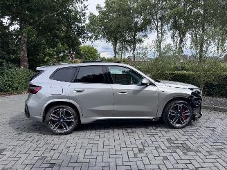 BMW iX1 iX1 20 eDrive M Sport PANO Camera Ambiance HUD  VOL!!! picture 28