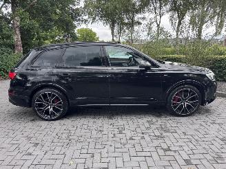 Audi Q7 Q7 60 TFSIe Quattro 360 kW S line PANO Luchtvering Trekhaak Kuipstoelen VOL!! picture 15