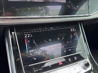 Audi Q7 Q7 60 TFSIe Quattro 360 kW S line PANO Luchtvering Trekhaak Kuipstoelen VOL!! picture 27