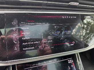 Audi Q7 Audi Q7 60 TFSI e Quattro 360 kW S line PANO 360 Luchtvering Sportstoelen VOL VOL picture 36