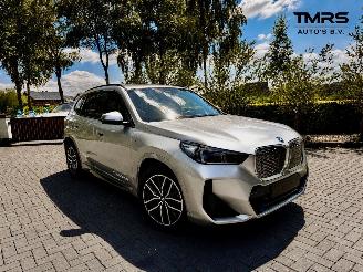 uszkodzony samochody osobowe BMW iX1 MW iX1 20 eDrive M Sport  Ambiance Leder Camera Trekhaak 2025/7