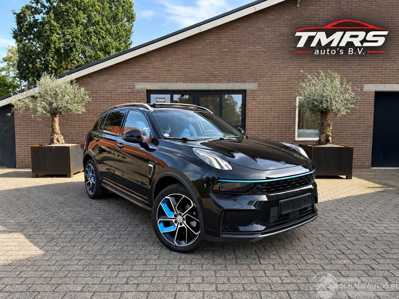 Lynk & Co 01 01 1.5 TD PHEV 192 kW PANORAMA 360view Infinity Sound!