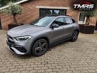 Mercedes GLA GLA 250 e AMG Frozen Grey PANORAMA Ambiance VOLL 2023/4