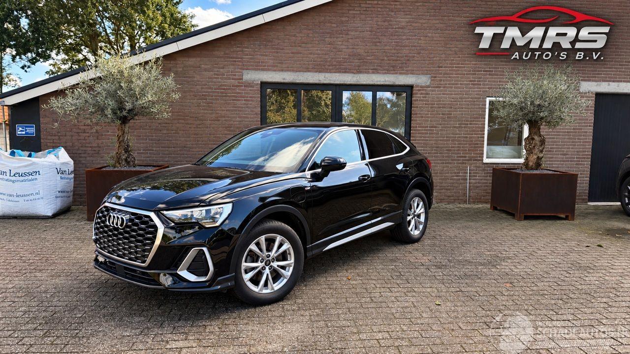 Audi Q3 Q3 Sportback 45 TFSI e S line Leder VOL