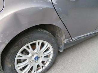 Ford Focus  picture 7