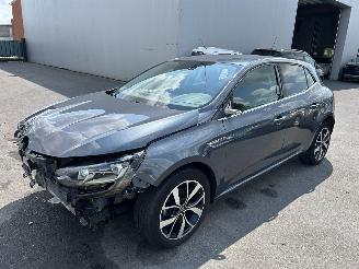 Auto incidentate Renault Mégane  2019/12