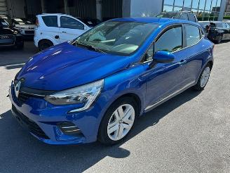 Auto incidentate Renault Clio HYBRYD E TECH 2022/3
