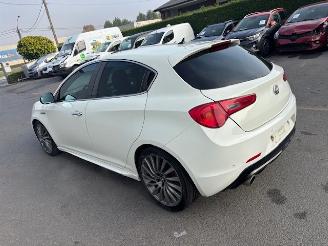 Damaged car Alfa Romeo Giulietta QUADRIFOGLIO 2011/1
