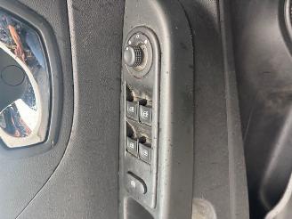 Renault Captur  picture 9