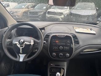 Renault Captur  picture 7