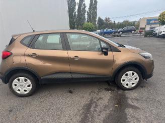 Renault Captur  picture 2