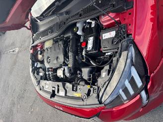 Peugeot 208  picture 16