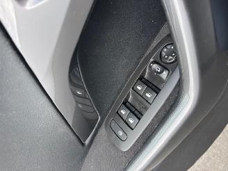 Peugeot 2008  picture 8