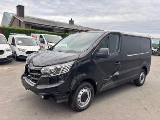 krockskadad bil bedrijf Renault Trafic  2025/3
