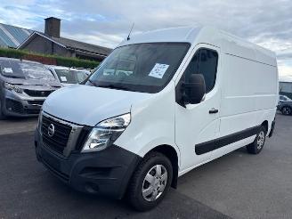 krockskadad bil bedrijf Nissan Nv400  2021/6
