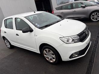 krockskadad bil auto Dacia Sandero  2020/6