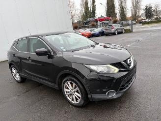 krockskadad bil auto Nissan Qashqai  2016/9