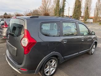 krockskadad bil auto Dacia Lodgy STEPWAY 2018/1