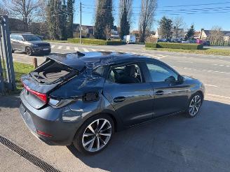 Coche accidentado Seat Leon FR LINE 2021/9