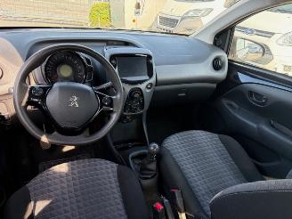 Peugeot 108  picture 5