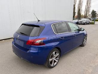 Auto incidentate Peugeot 308  2020/1