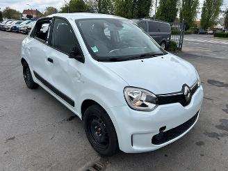 skadebil auto Renault Twingo E TWINGO 2024/2