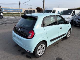 krockskadad bil auto Renault Twingo  2020/2
