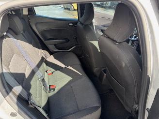 Renault Clio  picture 8