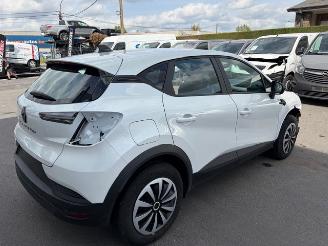 Schadeauto Renault Captur  2024/9