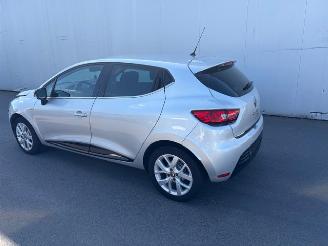 Voiture accidenté Renault Clio LIMITED 2019/2