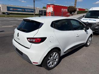 škoda osobní automobily Renault Clio  2017/5