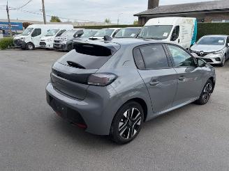 Schadeauto Peugeot 208  2024/2