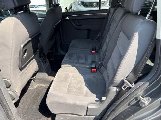 Volkswagen Touran 7pl AUTOMAAT picture 7