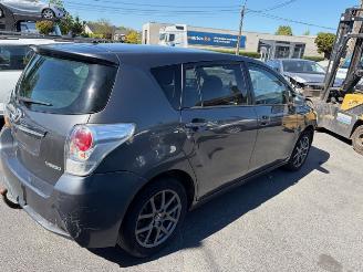 Toyota Verso  picture 2