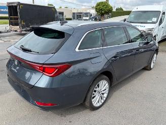 skadebil auto Seat Leon AUTOMAAT X-CELLANCE 2020/12