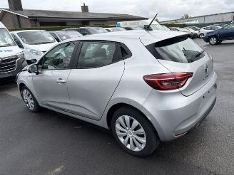 Renault Clio  picture 2