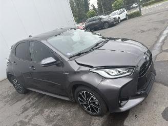 krockskadad bil auto Toyota Yaris HYBRID AUTOMAAT 2020/10