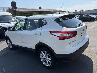 uszkodzony samochody osobowe Nissan Qashqai  2017/11