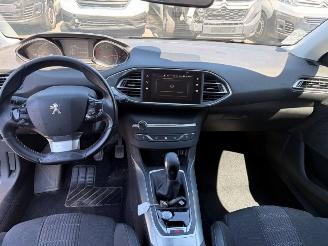 Peugeot 308  picture 6
