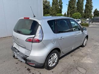 Renault Scenic  picture 4