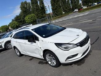škoda osobní automobily Opel Astra  2017/1