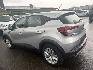skadebil auto Renault Captur  2022/7