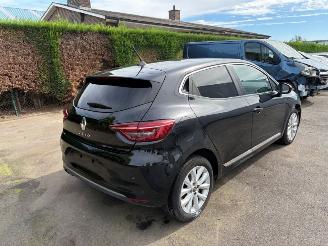 Vaurioauto  passenger cars Renault Clio  2020/2