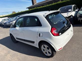 krockskadad bil auto Renault Twingo  2021/8