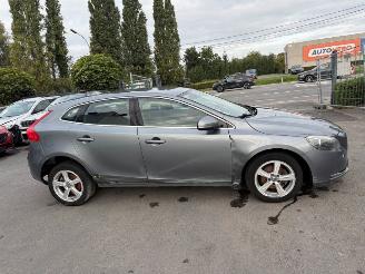 Volvo V-40  picture 5