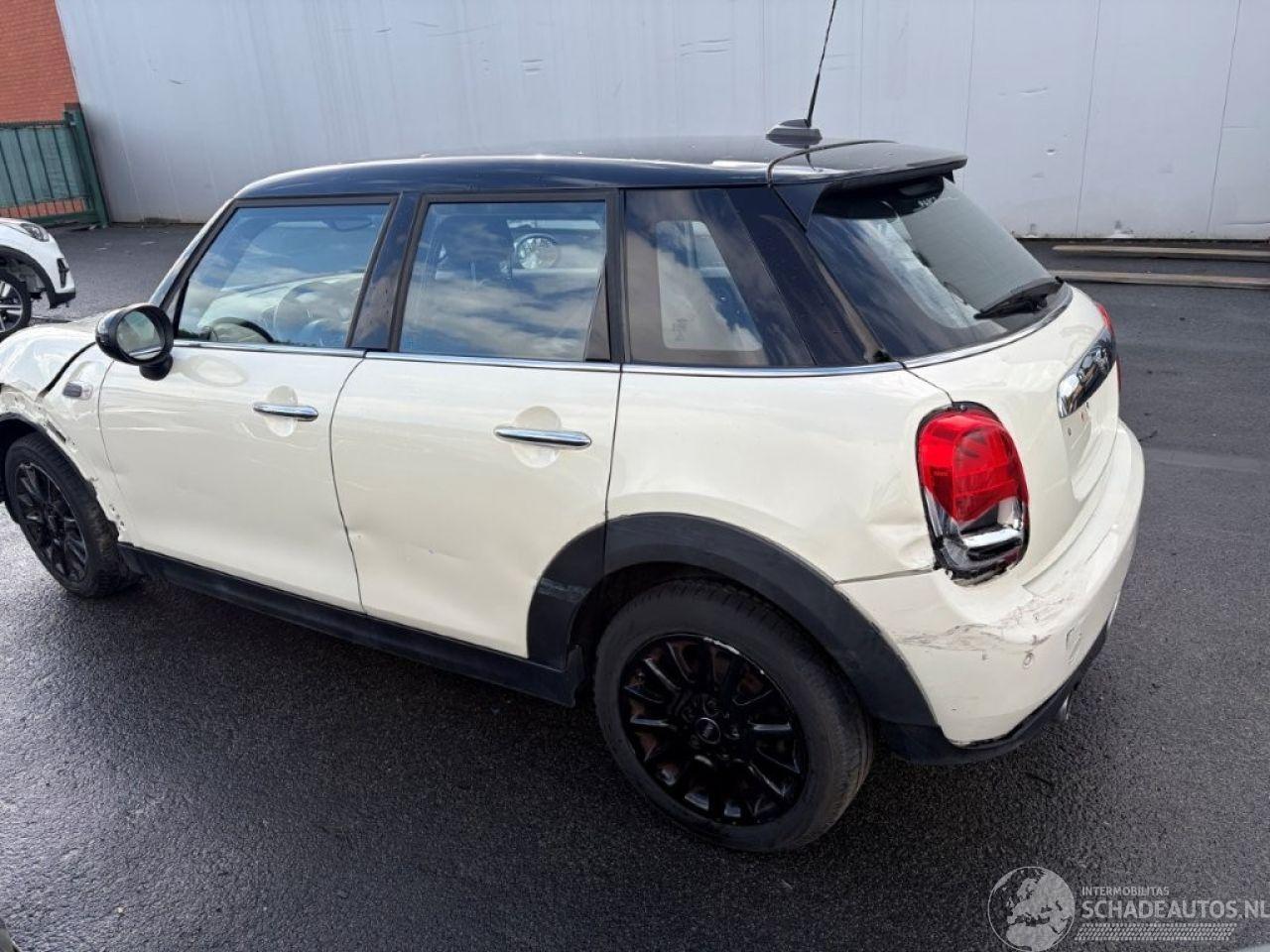 Mini Cooper AUTOMAAT
