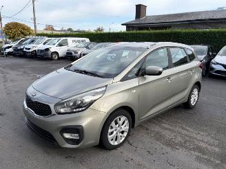Vaurioauto  passenger cars Kia Carens 7 seats 2018/5