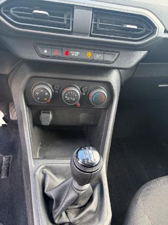 Dacia Sandero  picture 8