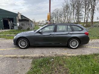 BMW 3-serie Touring 318i Executive picture 2