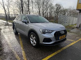 Damaged car Audi Q3 45 TFSI e Advanced Edition 2022/7
